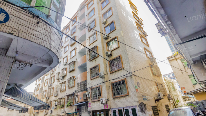 新雅公寓外景图