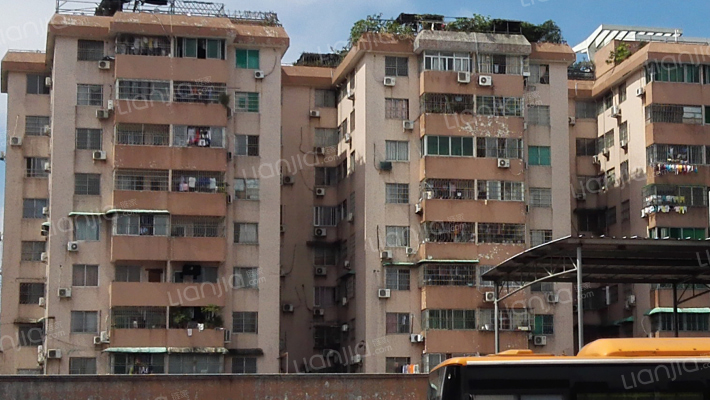 一汽宿舍外景图