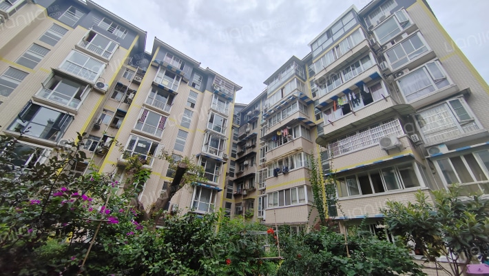 万欣明居外景图