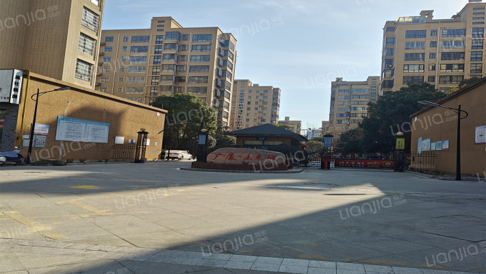 广厦未来城外景图