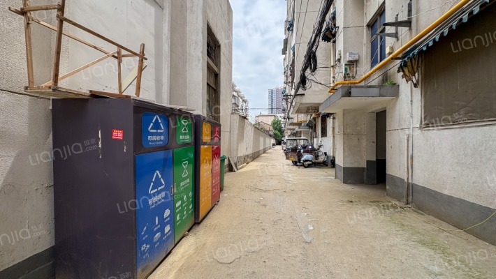 市工行家属院外景图