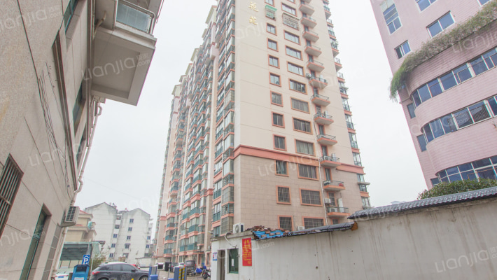 金溢花苑外景图