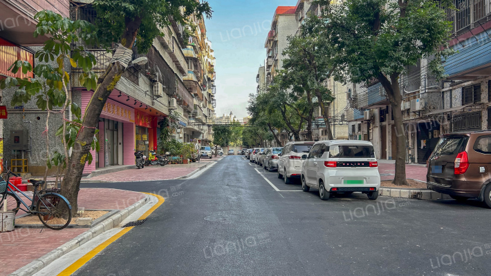 三水区西南街道商业北街外景图