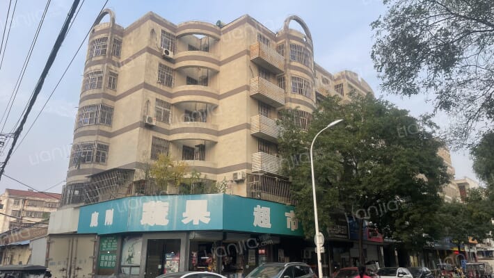 北城小学家属楼外景图