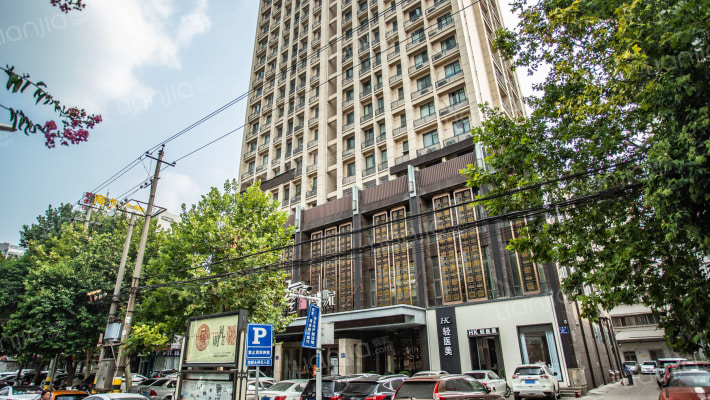 中原领寓外景图