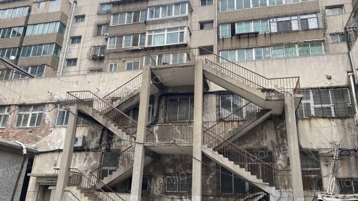 大什字街外景图