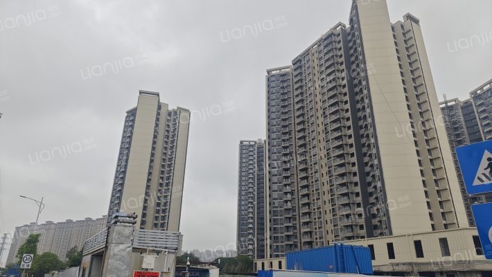 中梁星图外景图