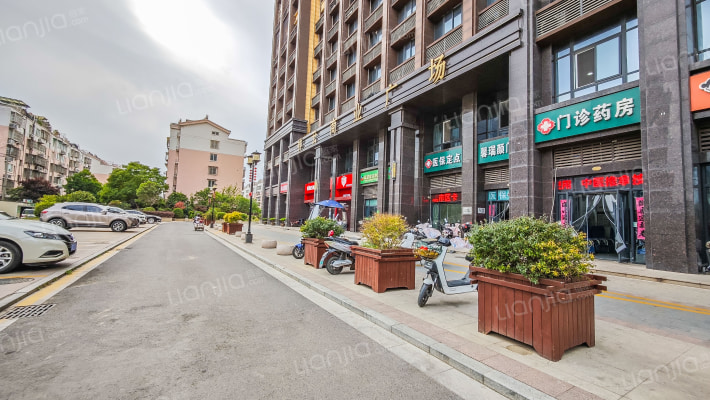 祥云商业广场外景图