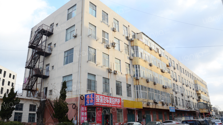 香江公寓外景图