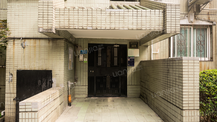 翡翠公寓外景图