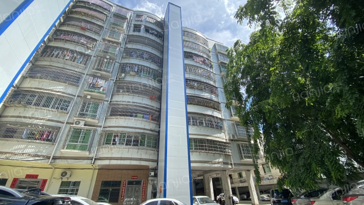 发改局宿舍外景图