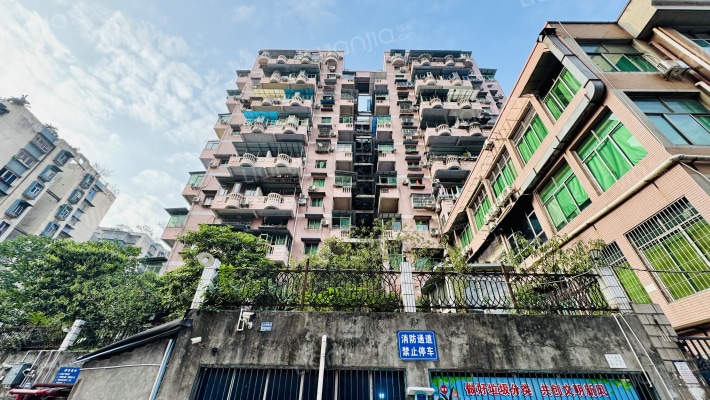 阜康大厦外景图