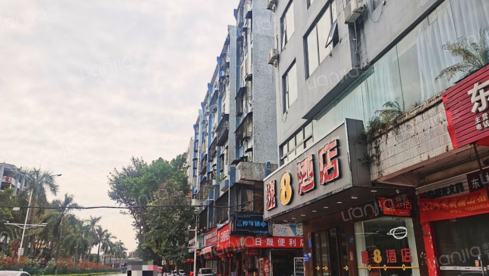 站前路25号小区外景图