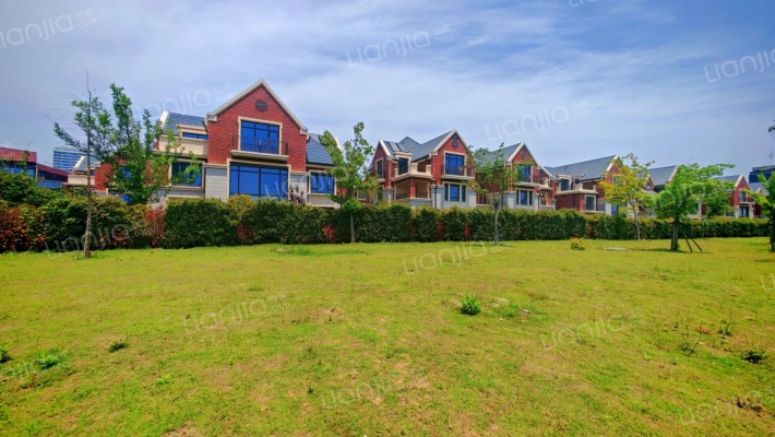 建溪朗诗御萃里外景图