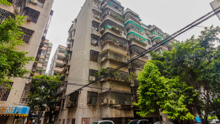 南一小区外景图