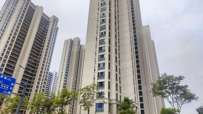 贾瑶华府外景图