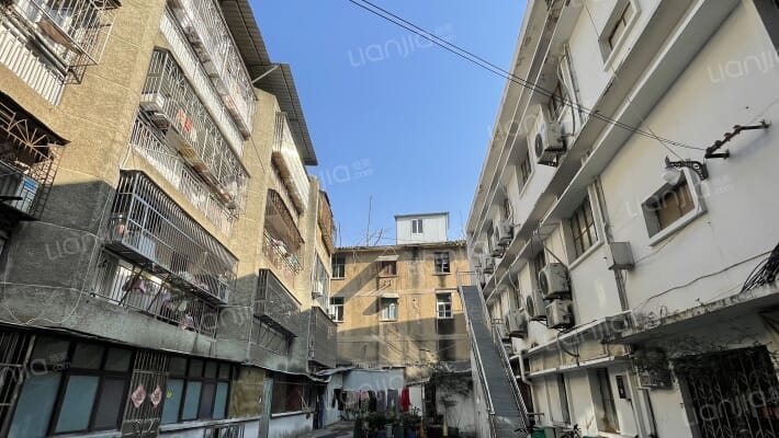 颍泉区建行家属院外景图