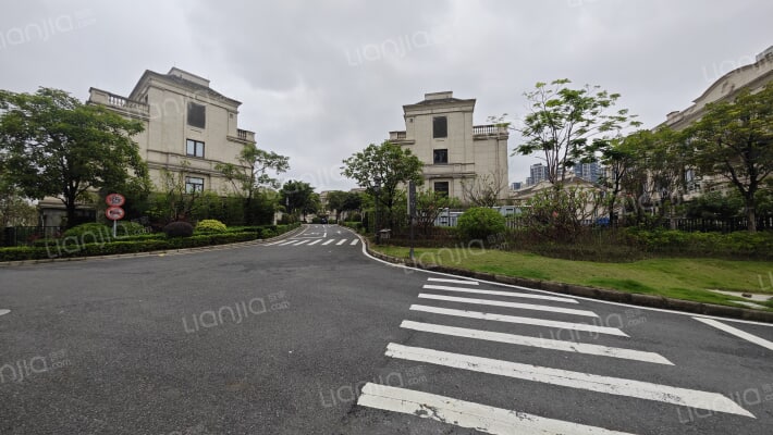 金地香山湖铂悦半岛外景图