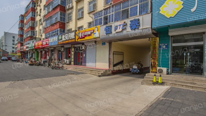 群星小区外景图