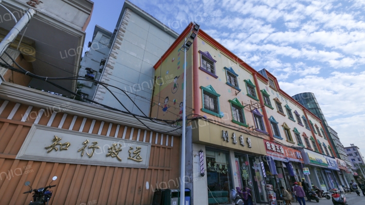 江西机电职业技术学院宿舍外景图