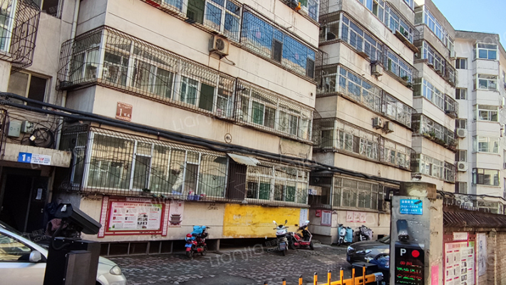 八一街邮电宿舍外景图