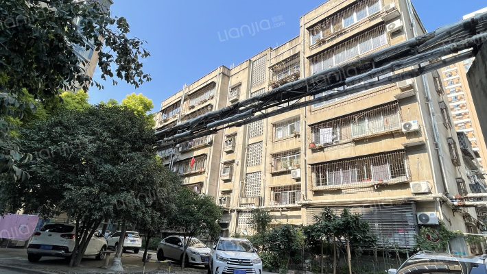 市中医院长征小区外景图