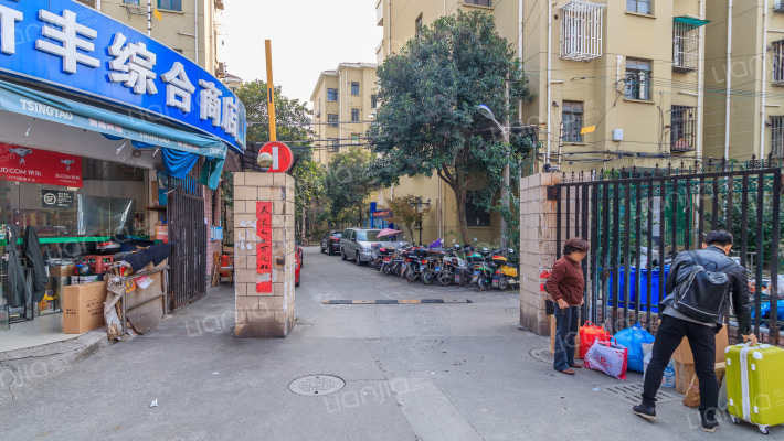 华泾四村外景图