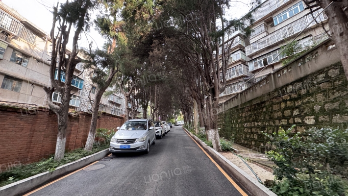 虹山煤气公司宿舍外景图