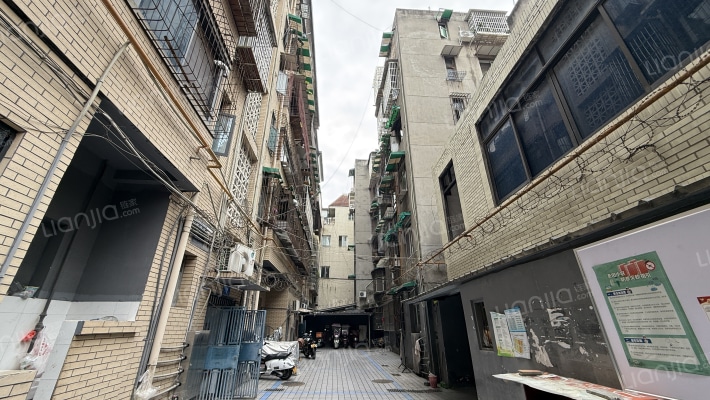 顺城街66号外景图