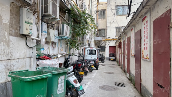 市房屋建筑工程公司宿舍外景图