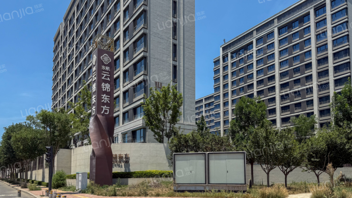 云锦东方外景图