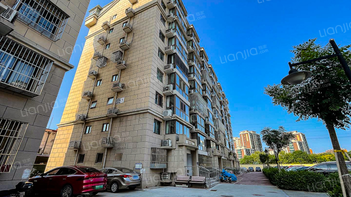 阳光街391号院外景图