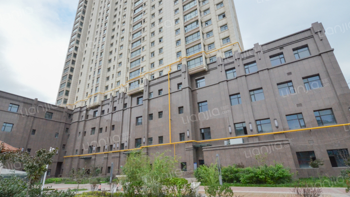 湖滨丽景外景图