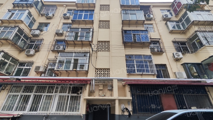 东庄家属院外景图