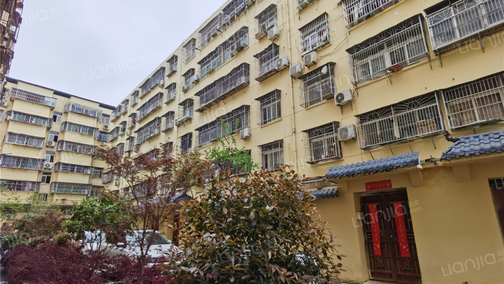 王家花园外景图