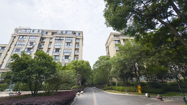 旭辉银城白马澜山外景图