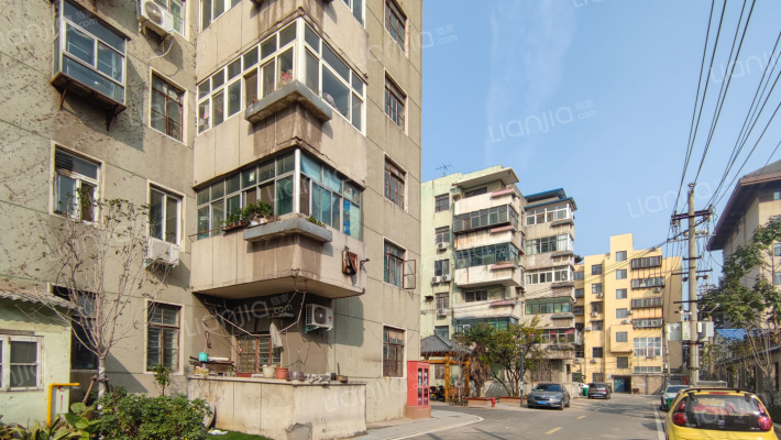 仪表小区南院外景图