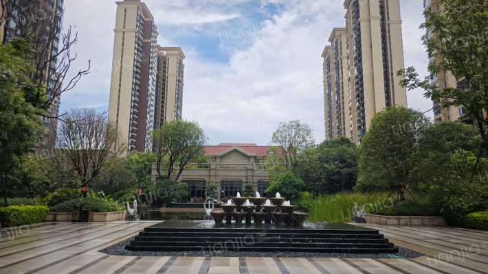 中诚璟泷湾外景图