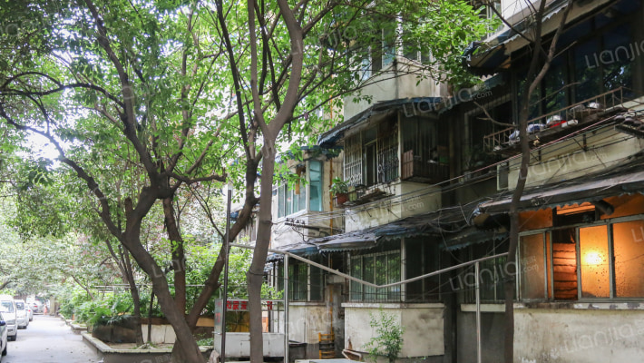 青羊东一路68号外景图