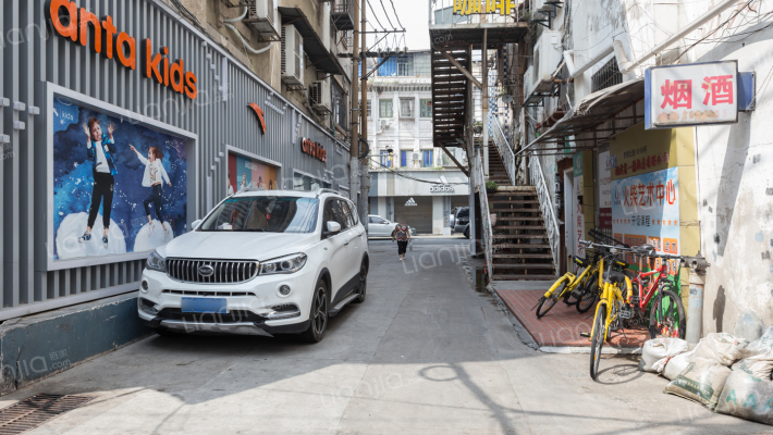 思东横巷外景图