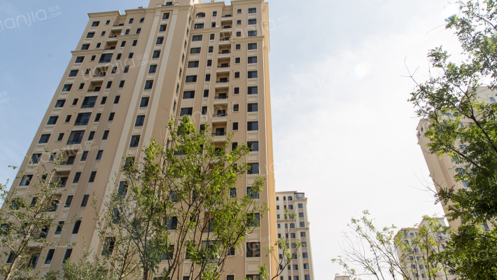 亿达春田蝶园外景图