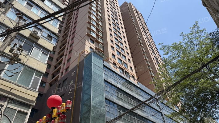 智业大厦外景图