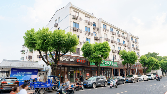 体育场路外景图