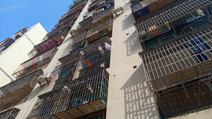 福鑫大厦外景图