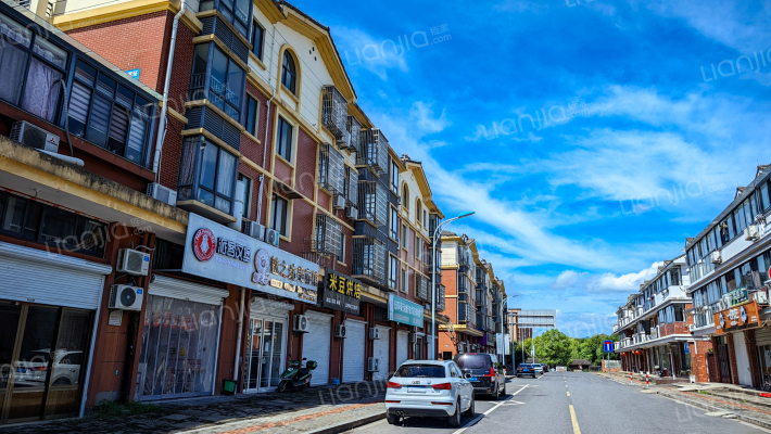 湖景名苑外景图