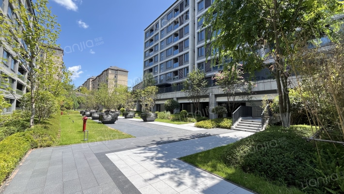 两江曲院风荷琢翠邸外景图