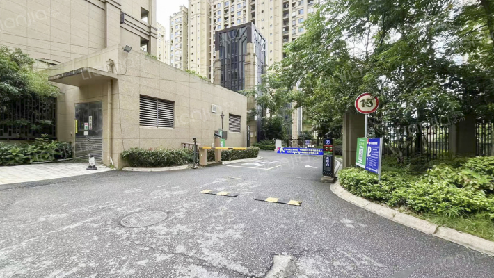 阳光100阿尔勒（秀峰里）一期外景图