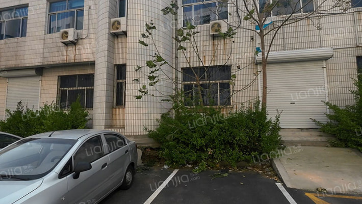 装饰公司家属楼外景图