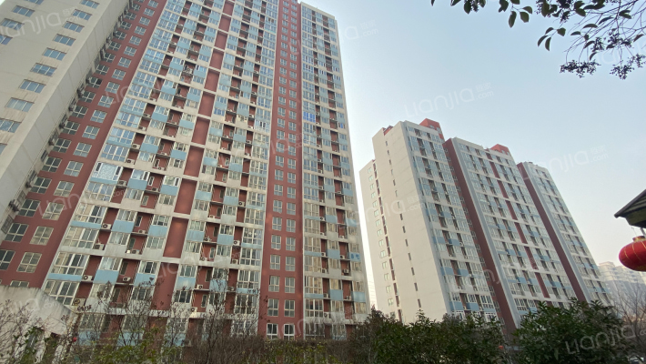 等驾坡教育公寓外景图