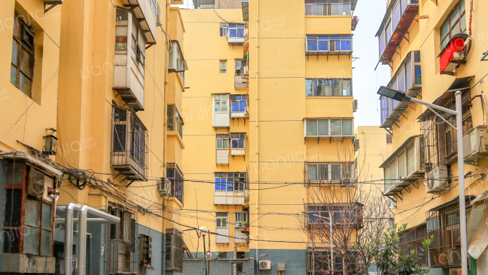 棉纺西路外景图